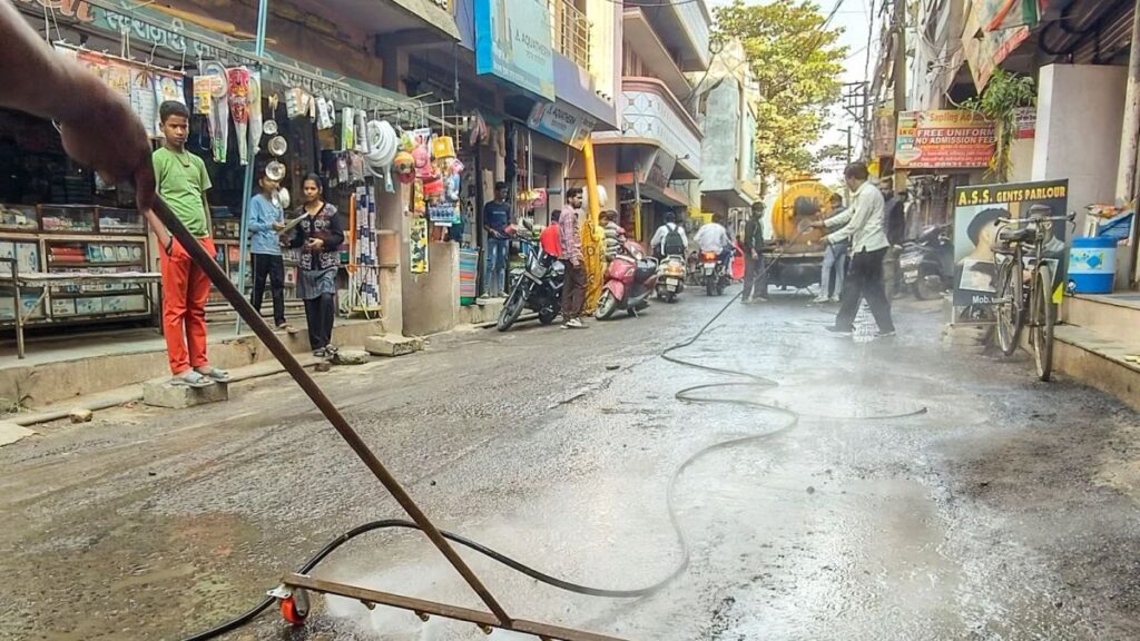Residents receiving clean drinking water in Bhagirathpura after the Indore water contamination crisis